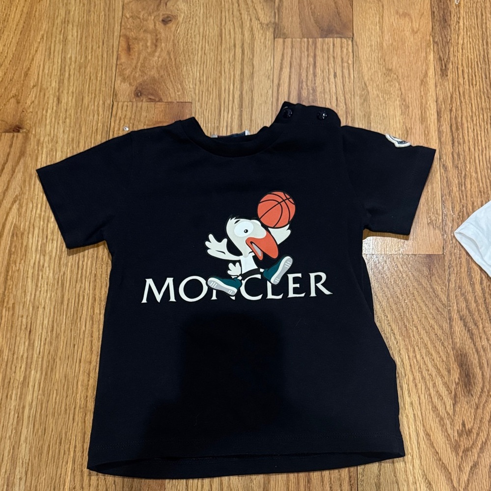 AUTHENTIC Moncler Kids Navy Blue Graphic T-Shirt